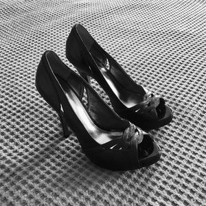 Black Peep-toe heels